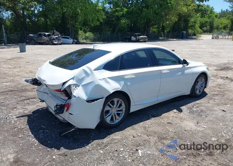 2018 Honda Accord Lx z USA, uszkodzony, nr VIN 1HGCV1F17JA157414